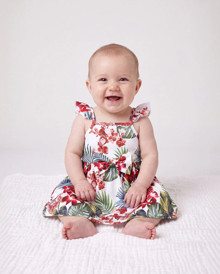 Family Matching Floral Print Outfits Tropical Print Spaghetti Strap Body-con Dress for Mom & Daughter, Color-Blocked T-Shirts for Dad & Son Perfect for Summer Vacations & Family Photos Red