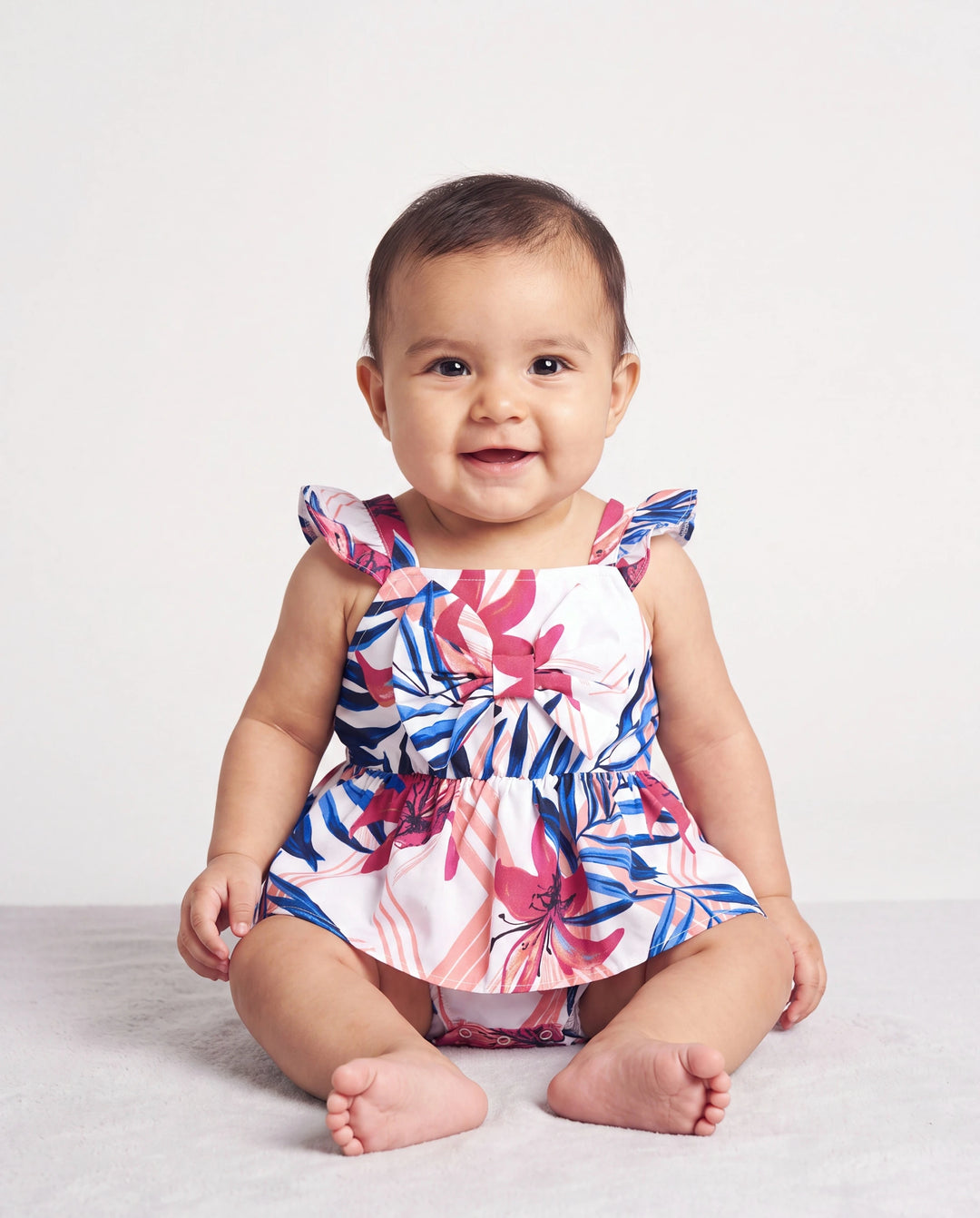 Conjuntos Tropicales de Papá e Hija Camisa de Manga Corta con Estampado de Hojas Rosas y Azules o Top Fruncido de Un Hombro y Falda a Juego para Vacaciones, Crucero, Playa Blanco