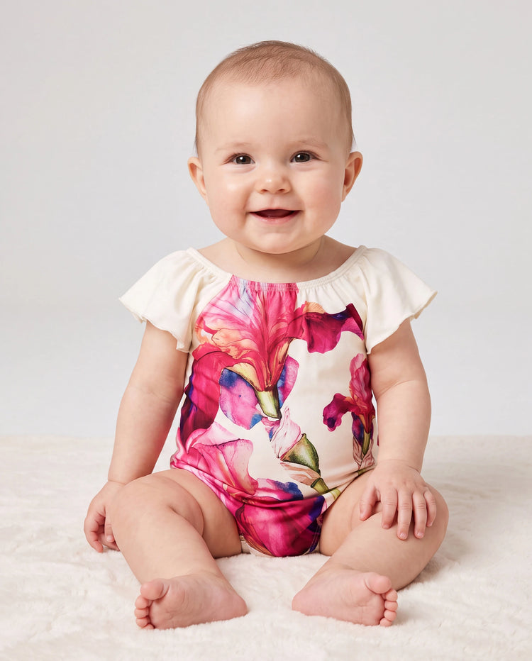 Conjunto Casual a Juego para la Familia Camiseta con Estampado Floral o Vestido Halter para Vacaciones de Verano Albaricoque