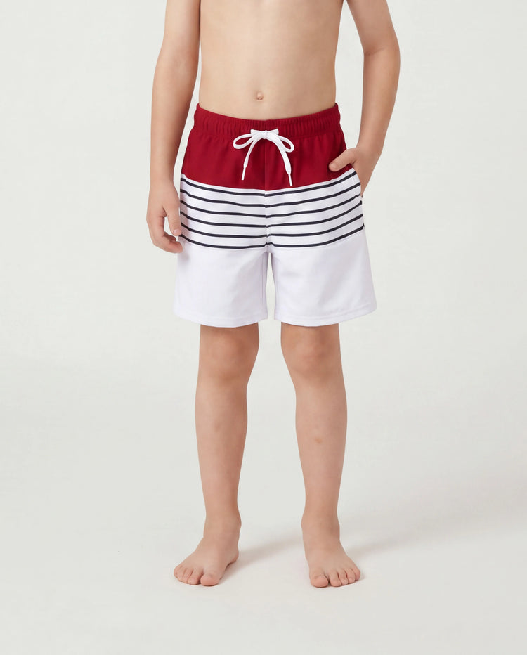 Passende Badeanzüge für die Familie Rot gestreifter One-Shoulder-Bikini oder Badehose mit Colorblock Passende Strandoutfits für Sommer, Kreuzfahrt, Urlaub rot