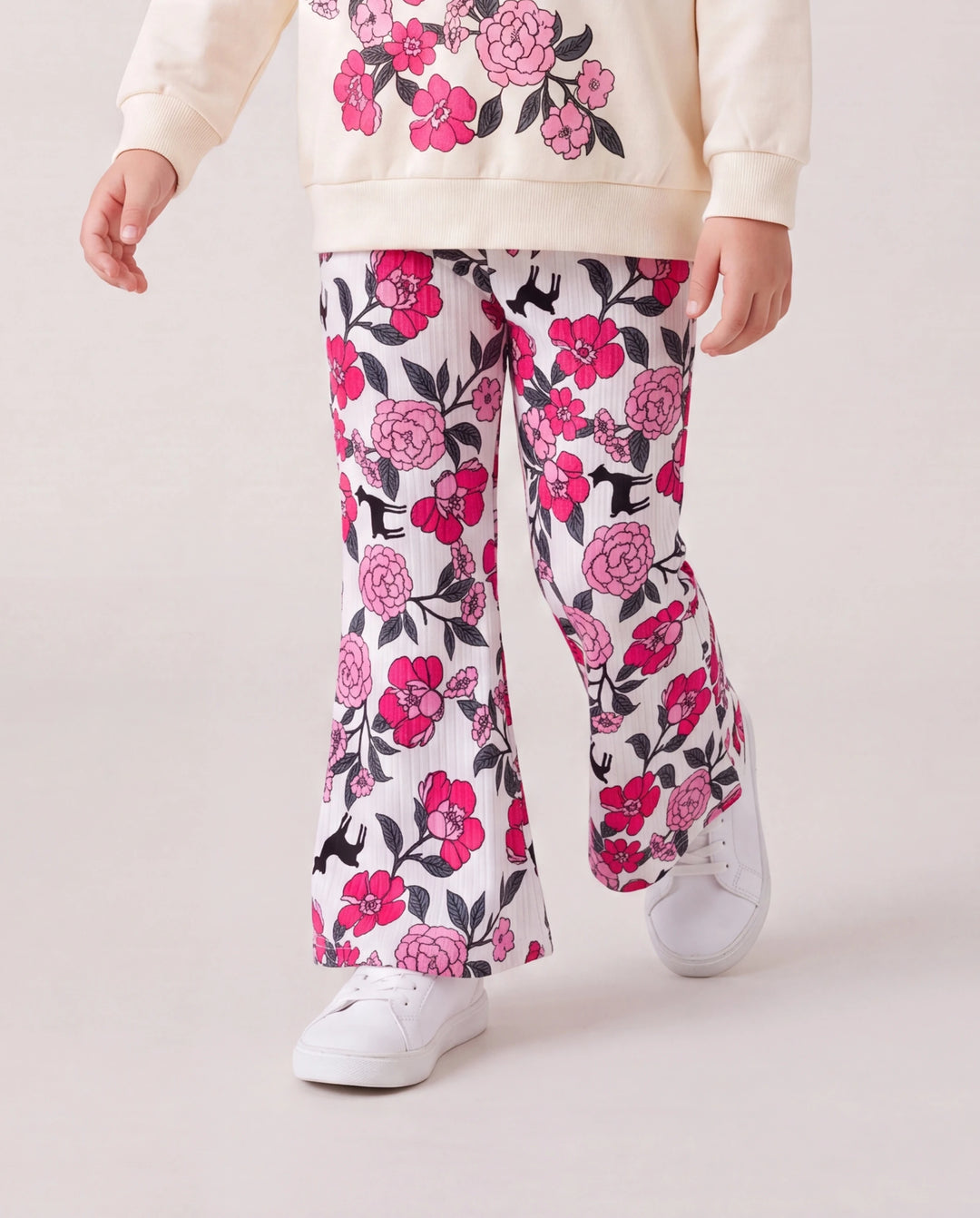 Kleinkind Mädchen 2pcs Dear Rüschen Sweatshirt und geblümt ausgestellte Hosen Set Farbblock