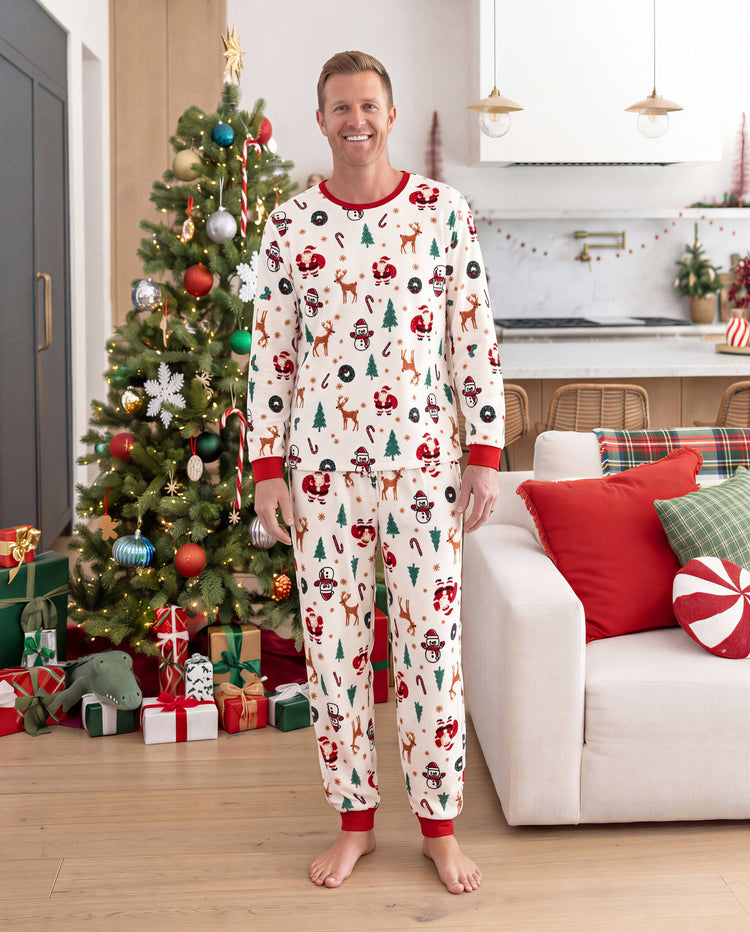 Pyjamas de Noël assortis pour toute la famille en polaire, imprimé de rennes et de sapins de Noël