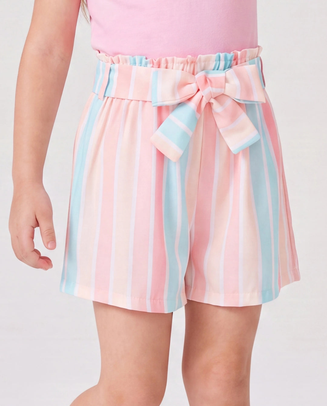 2pcs Kleinkind Mädchen Süße Flutter-Ärmel T-Shirt und Streifen Gürtel Shorts Set rosa