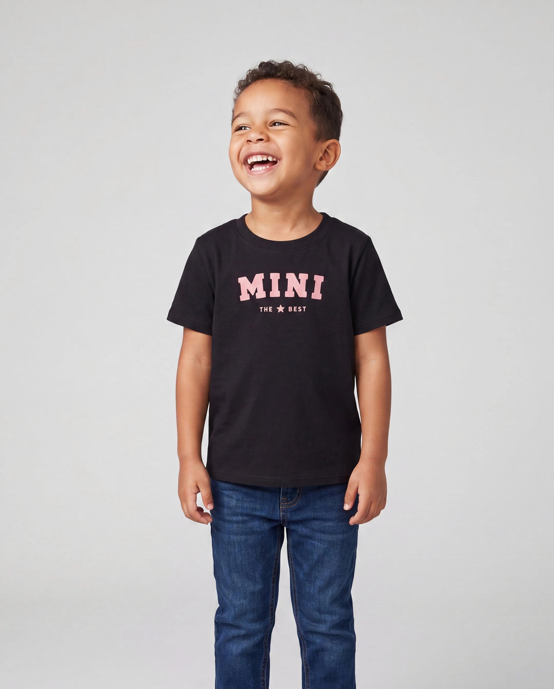 Conjunto de Camiseta de Algodón y Vestido para Mamá y Yo Camiseta Negra con Estampado Daddy / Mini para Papá y Niño, Vestido con Estampado Floral para Mamá, Niña y Bebé, Perfecto para Salidas Familiares de Verano Negro