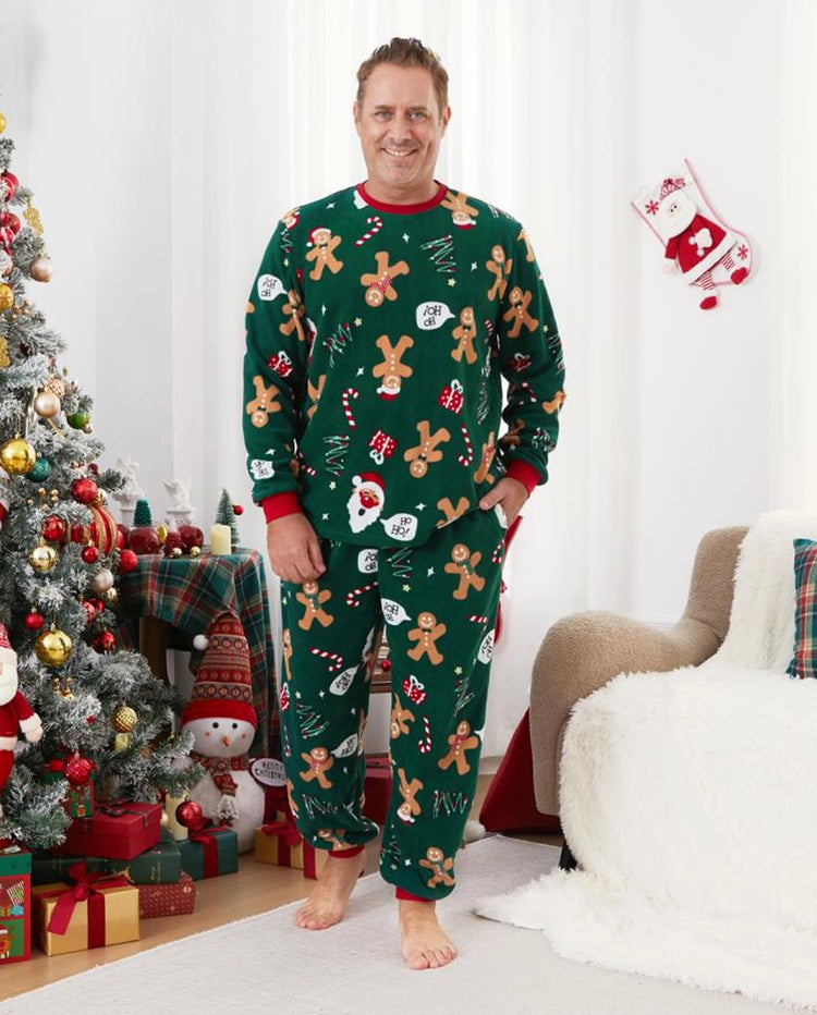 Pijama navideño familiar a juego de polar con hombrecito de jengibre, manga larga y calcetines navideños, color verde oscuro