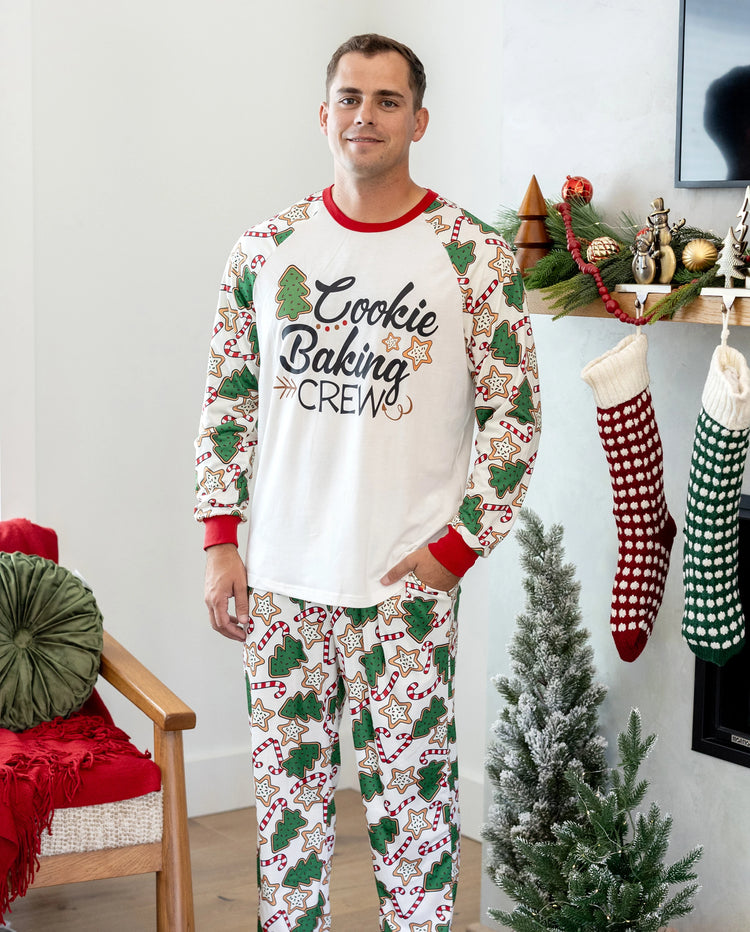 Ensemble pyjama de Noël assorti pour toute la famille, imprimé sapin de Noël rouge et abricot, avec chaussettes de Noël abricot