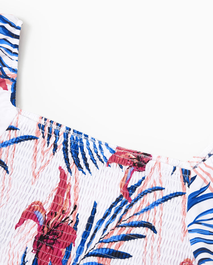 Tropisches Blumenmuster Kleinkinder/Mädchen Outfits, rosa-blaues Blattmuster Kurzarmhemd oder ein schulterfreies, gerafftes Oberteil und Rock Koordinationsset für Urlaub, Kreuzfahrt, Strand Weiß
