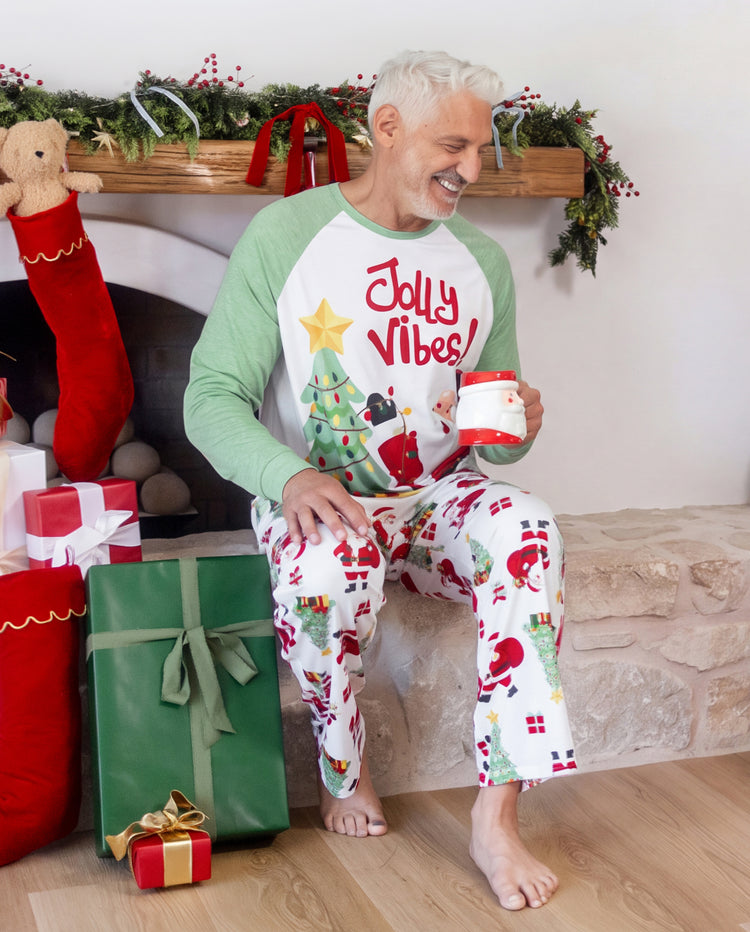 PatPat Matching Family Christmas Pajamas Santa & Christmas Tree Print Green