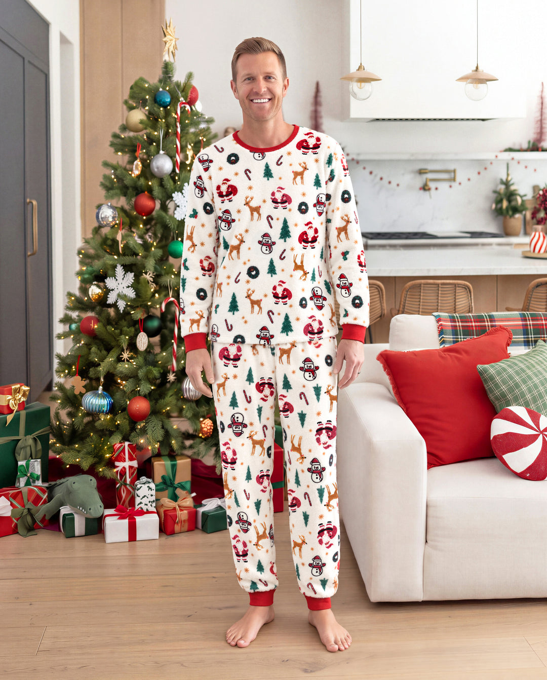 Pijamas navideños a juego para toda la familia con estampado de renos y árboles de Navidad, forro polar