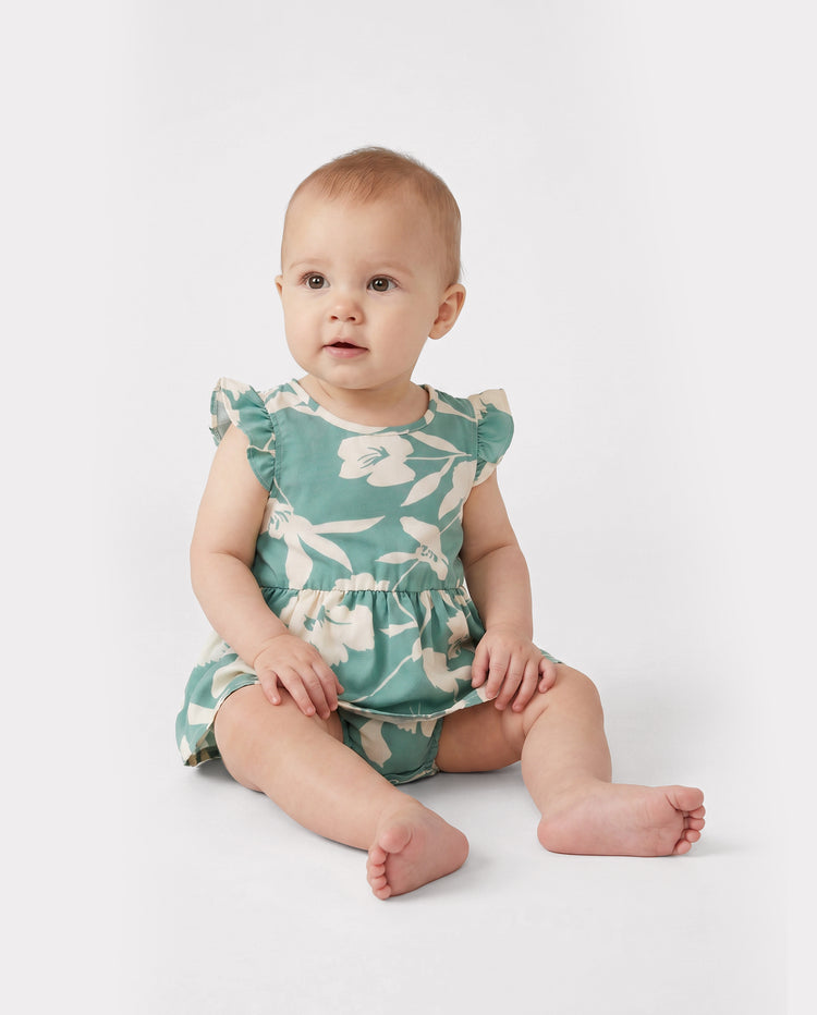 Mommy & me Leaf Print Green Sling Shirred Dress Set Green