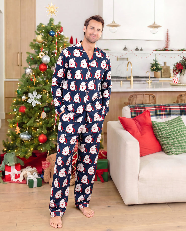 Pijamas navideños a juego para toda la familia con estampado de tazas y Papá Noel, multicolor