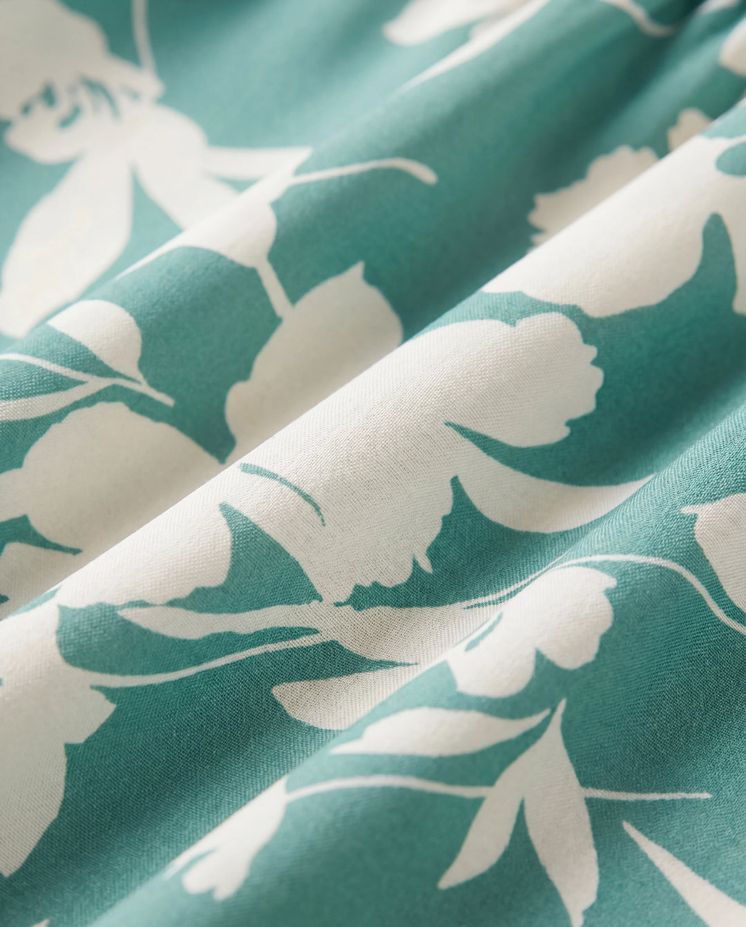 Daddy & Daughter Leaf Print Green Short-sleeve Shirt or Sling Shirred Dress Set Green