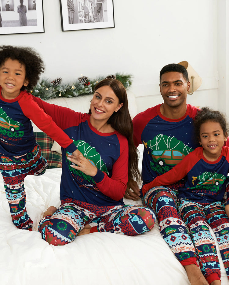 Christmas Vacation Family Matching Character Print Pajamas Sets with Christmas Socks