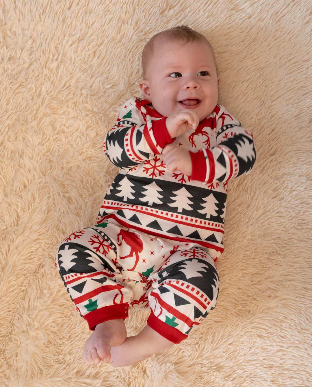 Family Christmas Pajamas All Over Reindeer Print Long-sleeve with Christmas Socks (SGS Certied Safety) Red+White