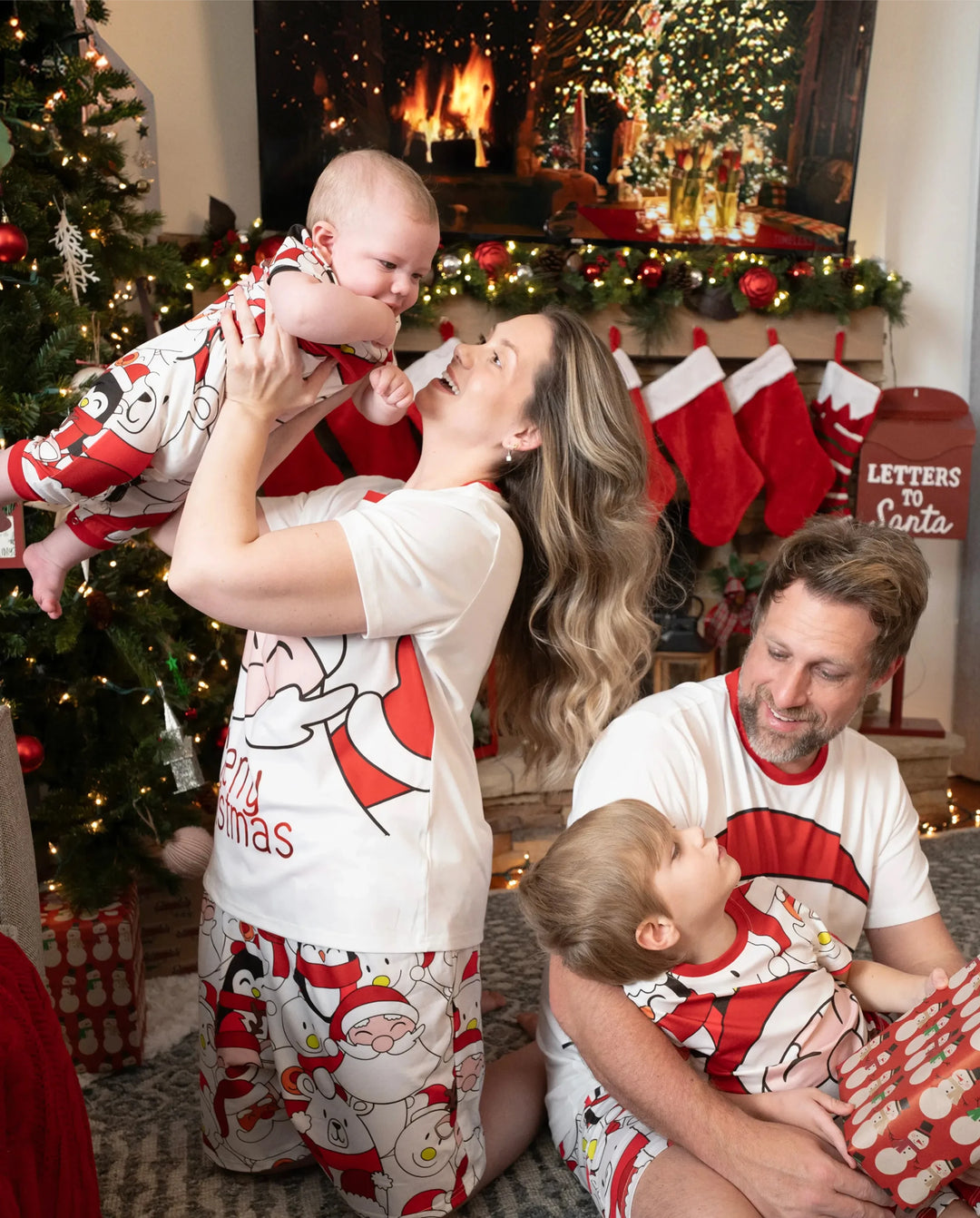 Christmas Santa and Snowman Print Family Matching Short-sleeve Tops and Shorts Pajamas Sets White