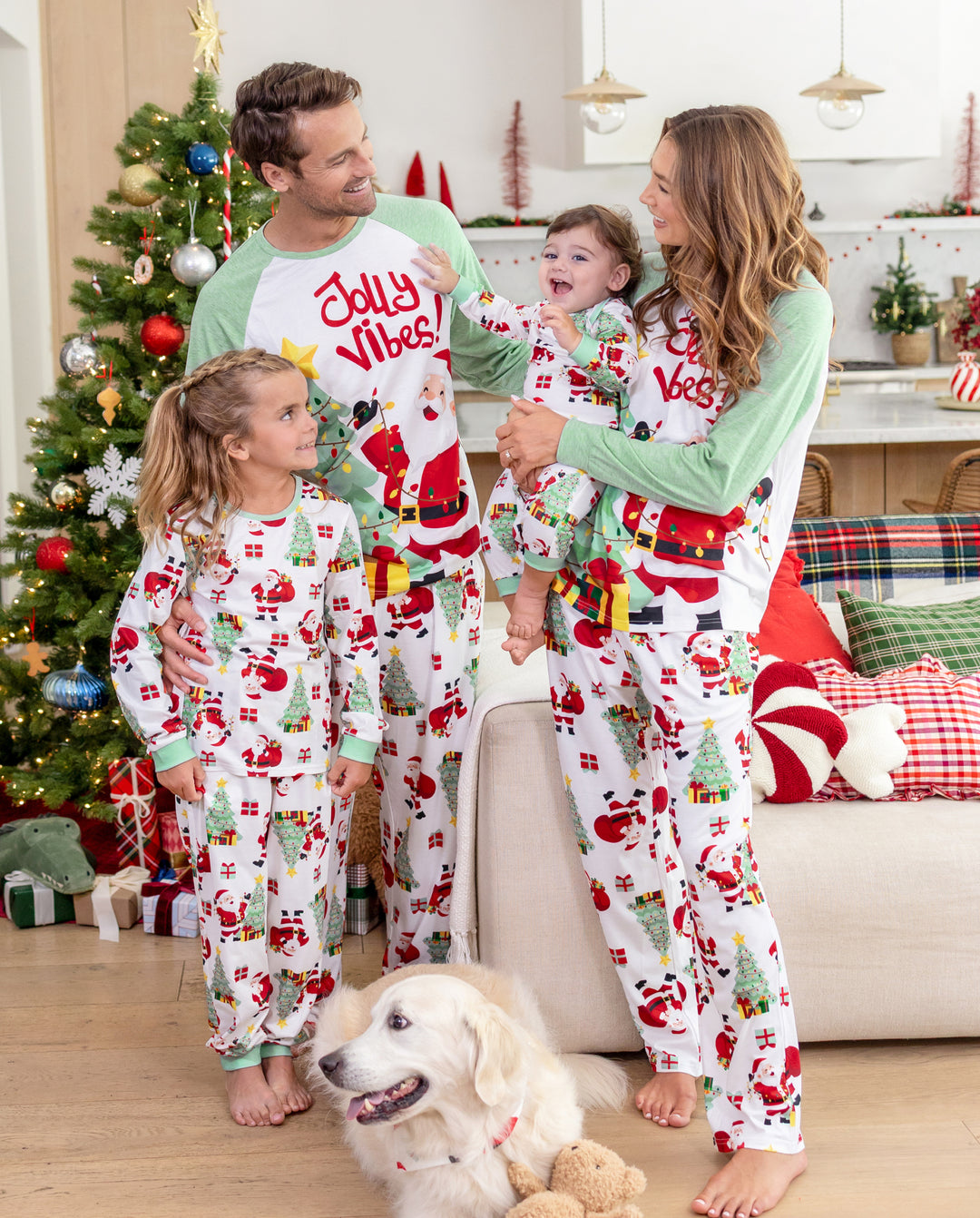 PatPat Matching Family Christmas Pajamas Santa & Christmas Tree Print Green