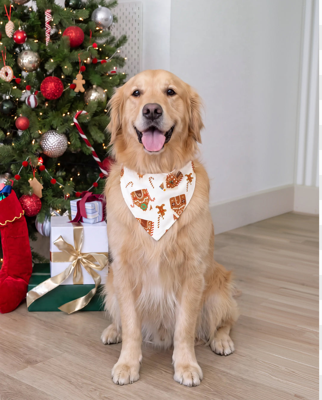 Pijamas navideños a juego para toda la familia con estampado de casas de jengibre, marrón