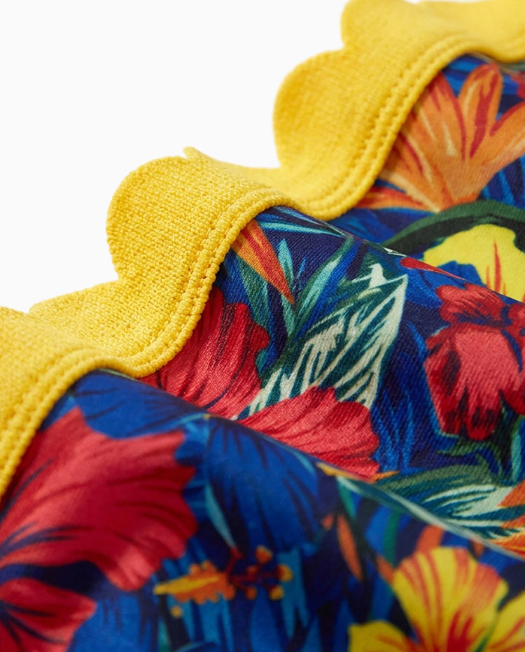 Conjunto de bañadores a juego en familia: bikini de flores con borde ondulado y tirantes y bañador, color block