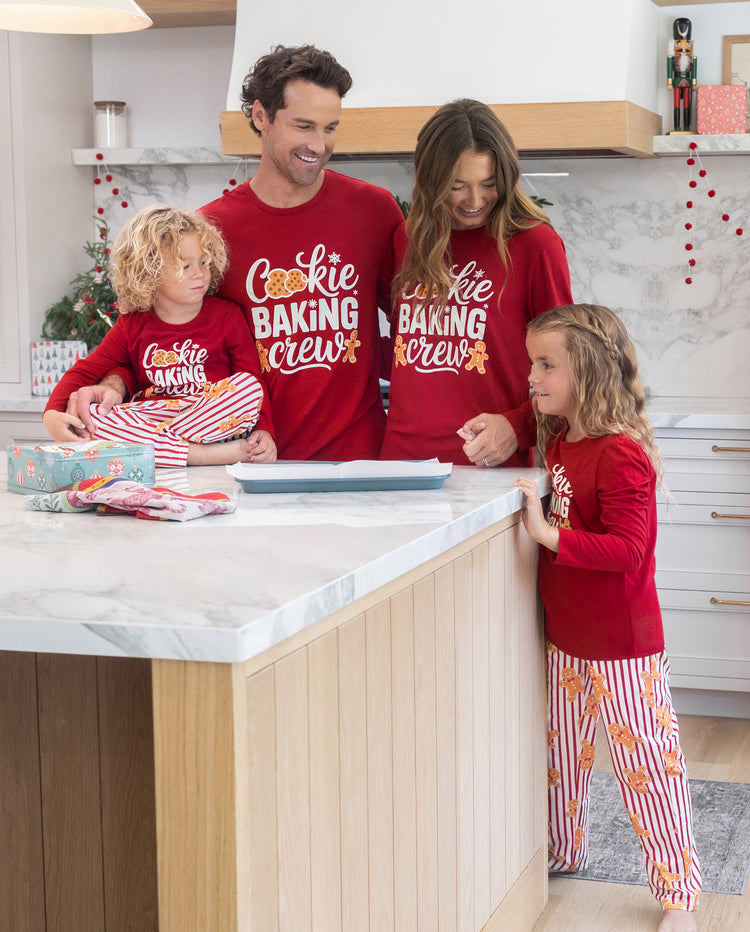 Weihnachts-Pyjamas im Partnerlook für die ganze Familie, Lebkuchen-Print, Rot