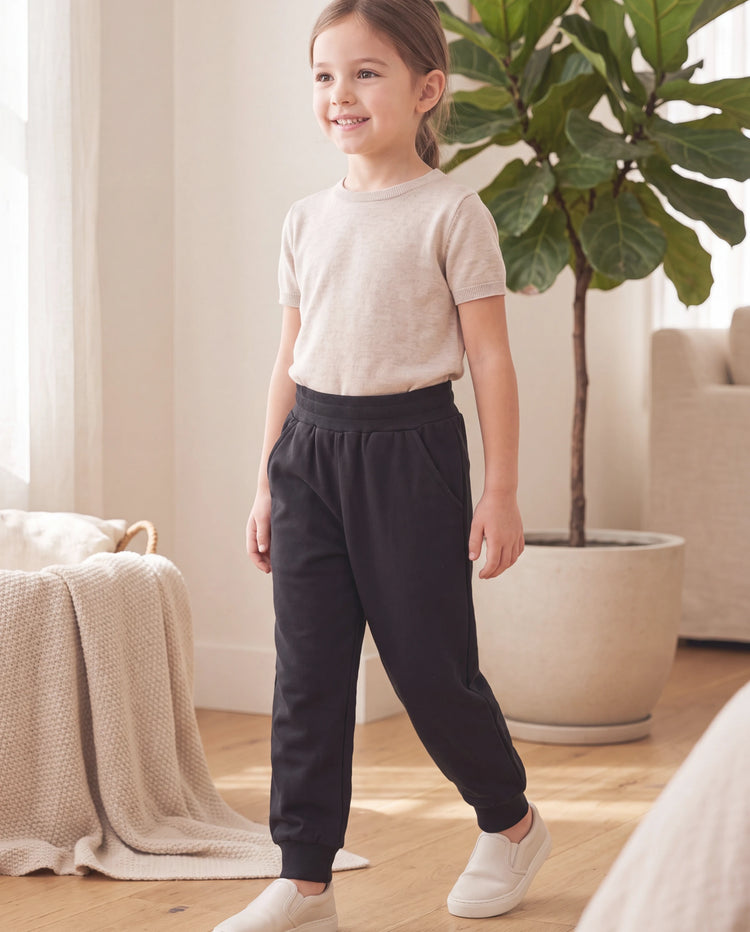 Pantalones casuales con bolsillos sólidos para bebé/niño pequeño, color negro