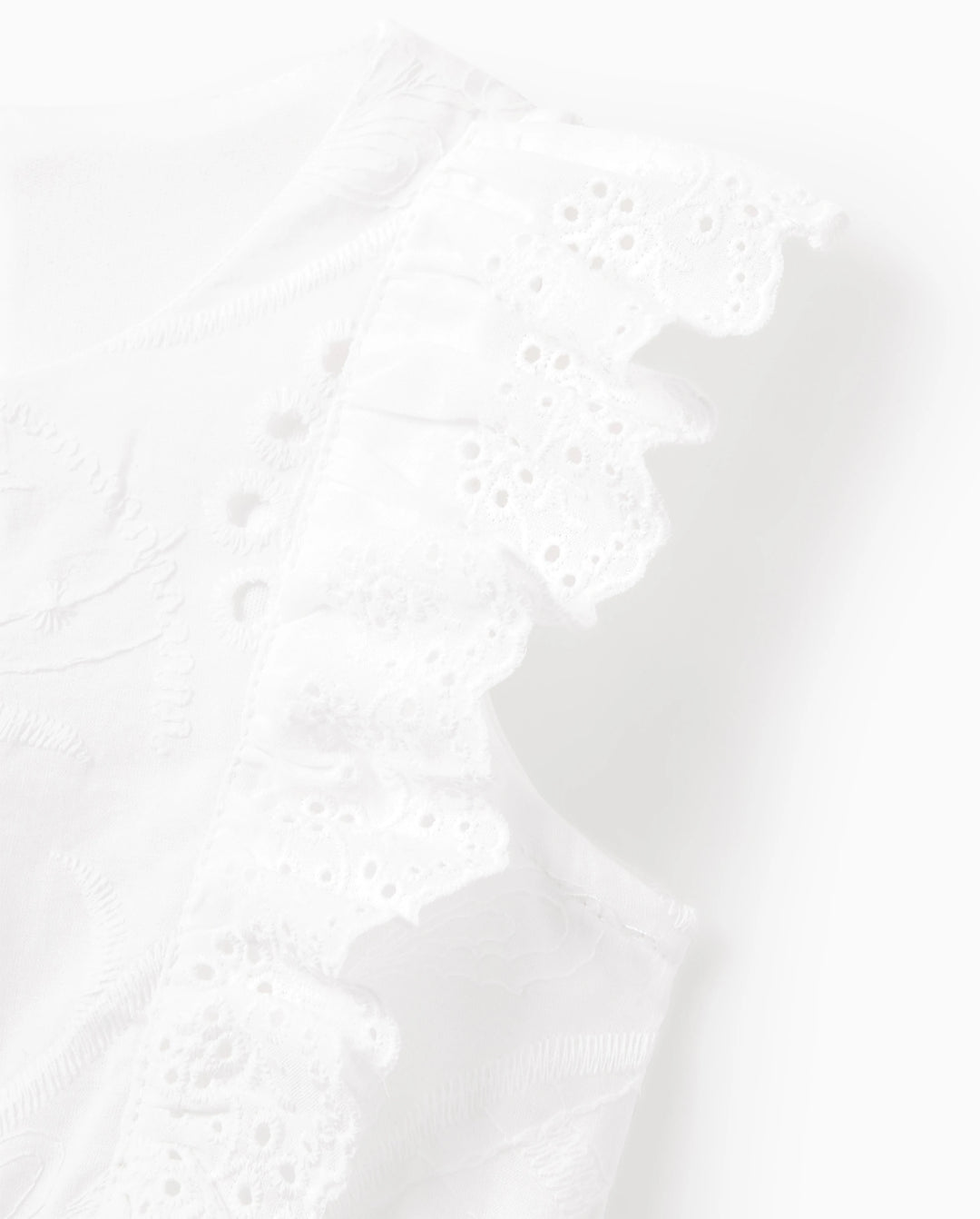 Vestidos de algodón a juego para mamá y yo Vestidos fruncidos con ojales y tirantes con volantes, perfectos para salidas y fotos familiares en verano Blanco