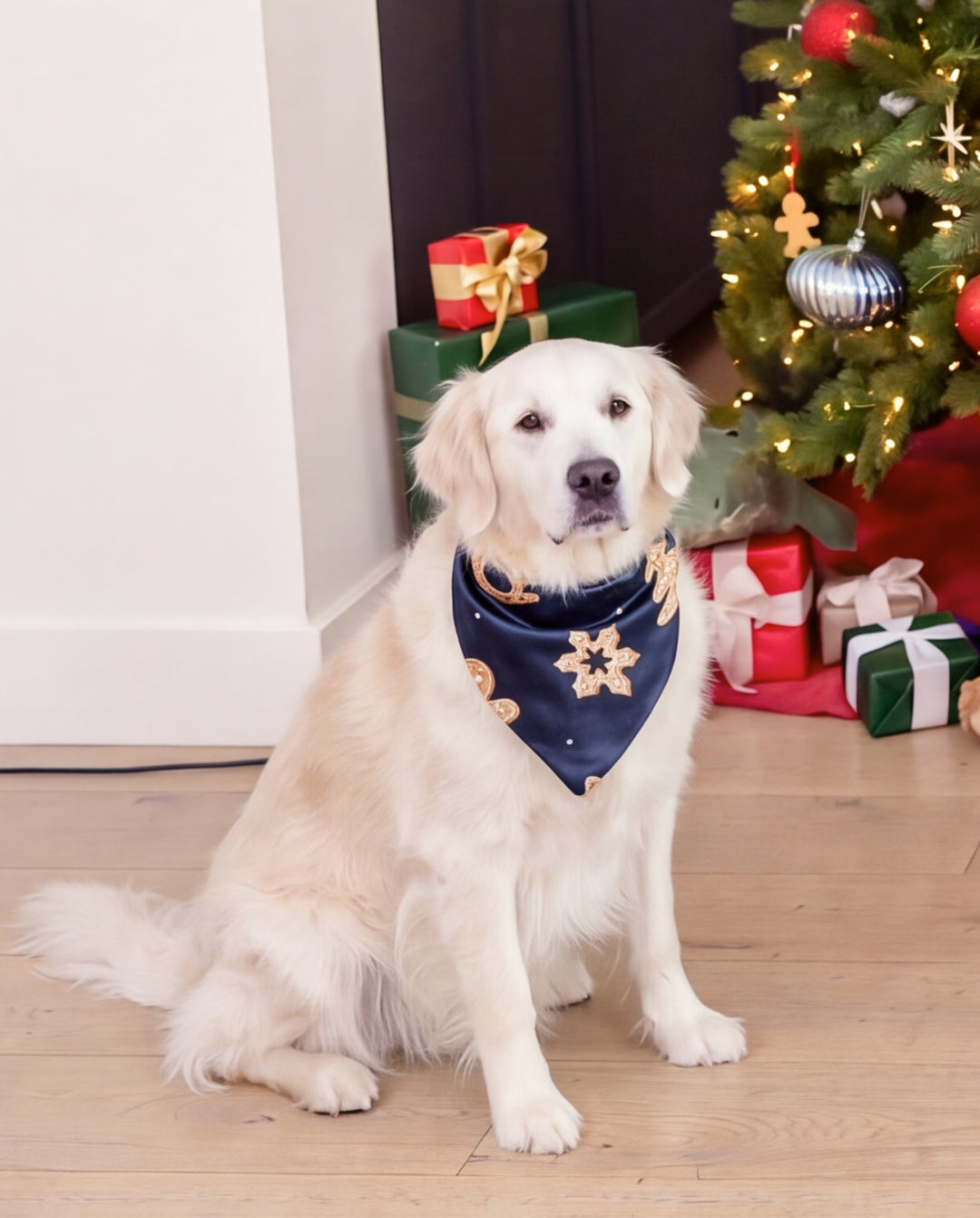 Pyjamas de Noël assortis pour toute la famille, motif bonhommes en pain d’épices, satin bleu marine