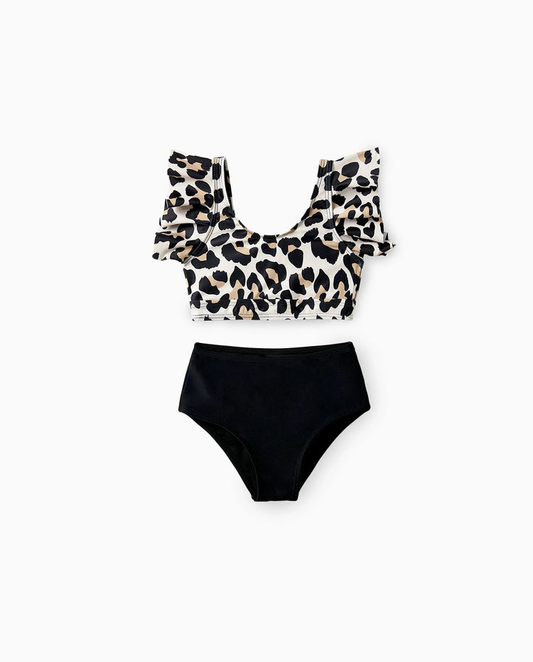 Bikini de dos piezas con falda para niña pequeña con estampado de leopardo, cuello con volantes y cordón negro