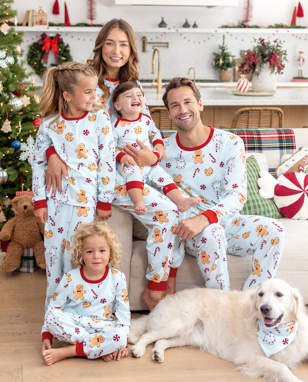 Pijamas navideños a juego para toda la familia, estampado de galleta de jengibre y leche, azul