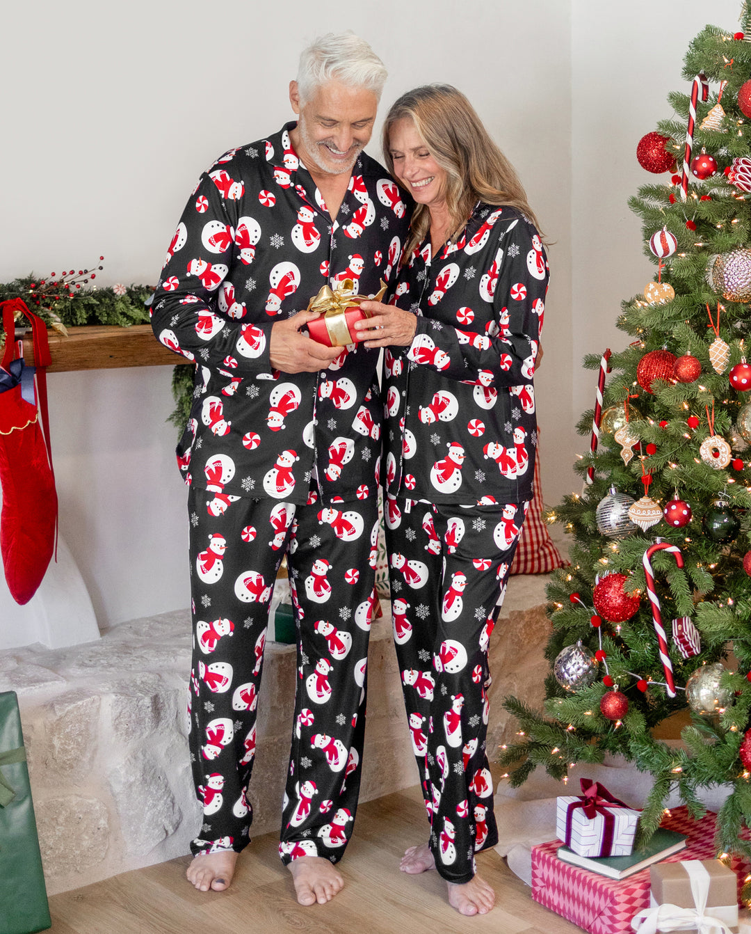 Weihnachts-Pyjamas im Familien-Partnerlook, Schneemann-Print, Schwarz