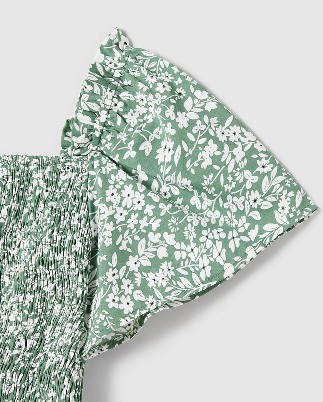 Elegant Broken Flower Matching Outfits for Family, Smocking Design, Medium Thickness Green