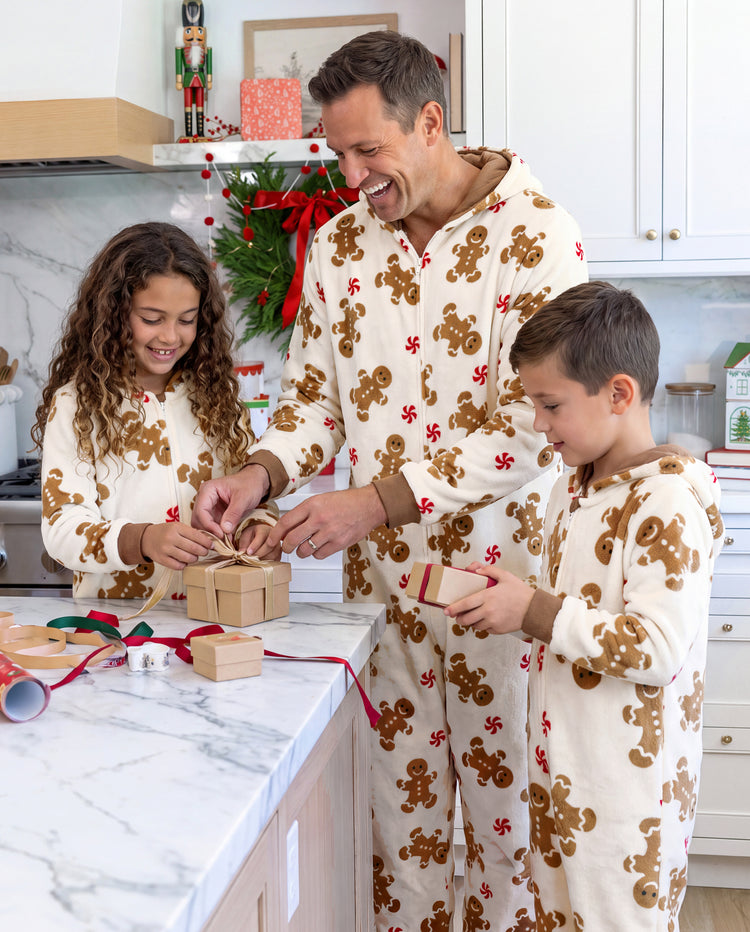 Pyjama de Noël assorti pour toute la famille, imprimé pain d’épice, combinaison en polaire corail