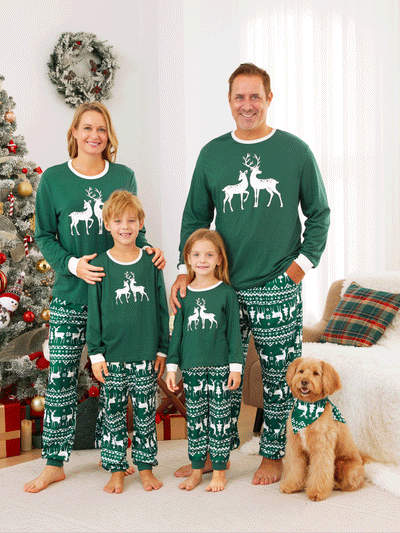Christmas Family Matching Glow in the Dark Reindeer Tops Allover Pattern Pants Pajamas Sets with Christmas Socks blackishgreen