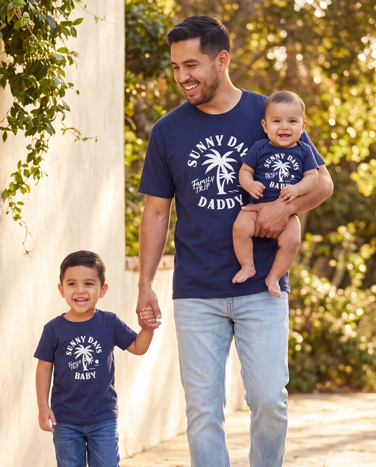 Conjunto de Camiseta y Vestido de Algodón Daddy & Son – Estampado de Palmeras Días Soleados para Papá, Mamá, Bebé y Niño Pequeño, Perfecto para Vacaciones de Verano y Salidas Familiares Azul Tibetano