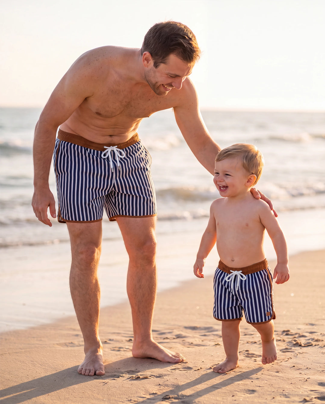 Bañadores con cordón y rayas verticales Daddy & Son Caqui