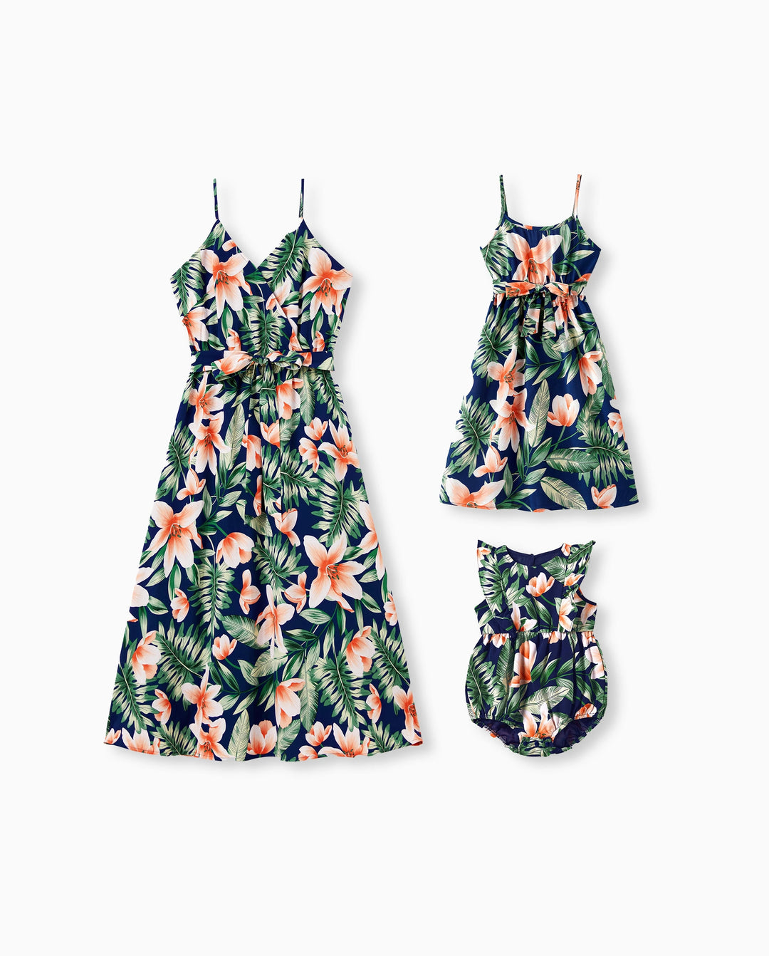 Mama und Ich Familien-Matching-Sets mit Blumenmuster-Panel Kurzarm-T-Shirts oder durchgehend geblümte V-Ausschnitt Spaghetti-Träger Midi-Kleider mit verdecktem Druckknopf royalblau