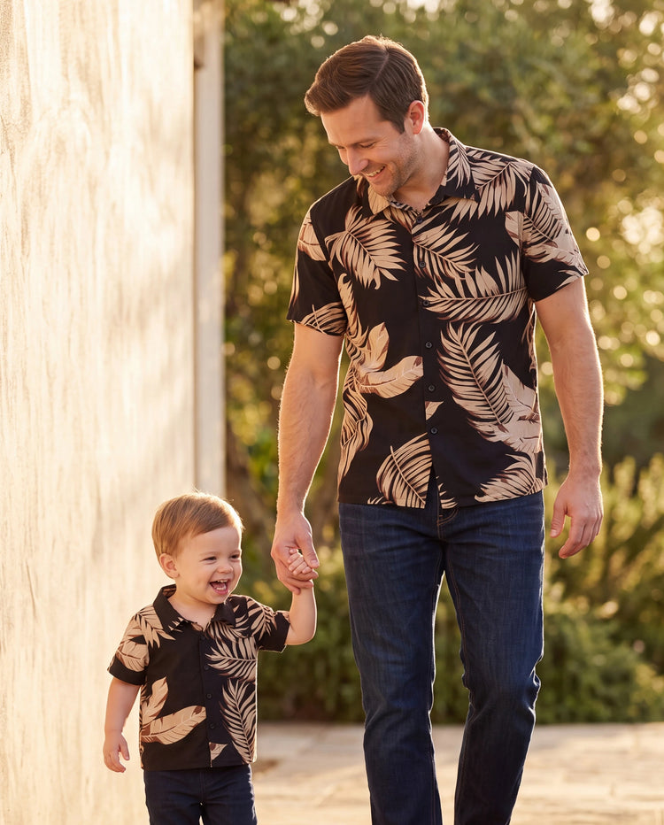 Papa und Ich Familien-Matching einfarbige Blatt ärmellose Halter-Kleider und Kurzarm-Oberteile Sets Schwarz