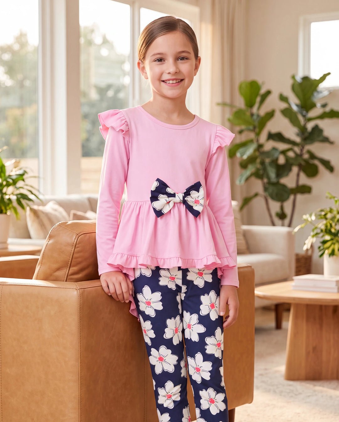 Ensemble 2 pièces pour fille avec t-shirt à manches longues et volants avec nœud papillon et pantalon imprimé floral rose