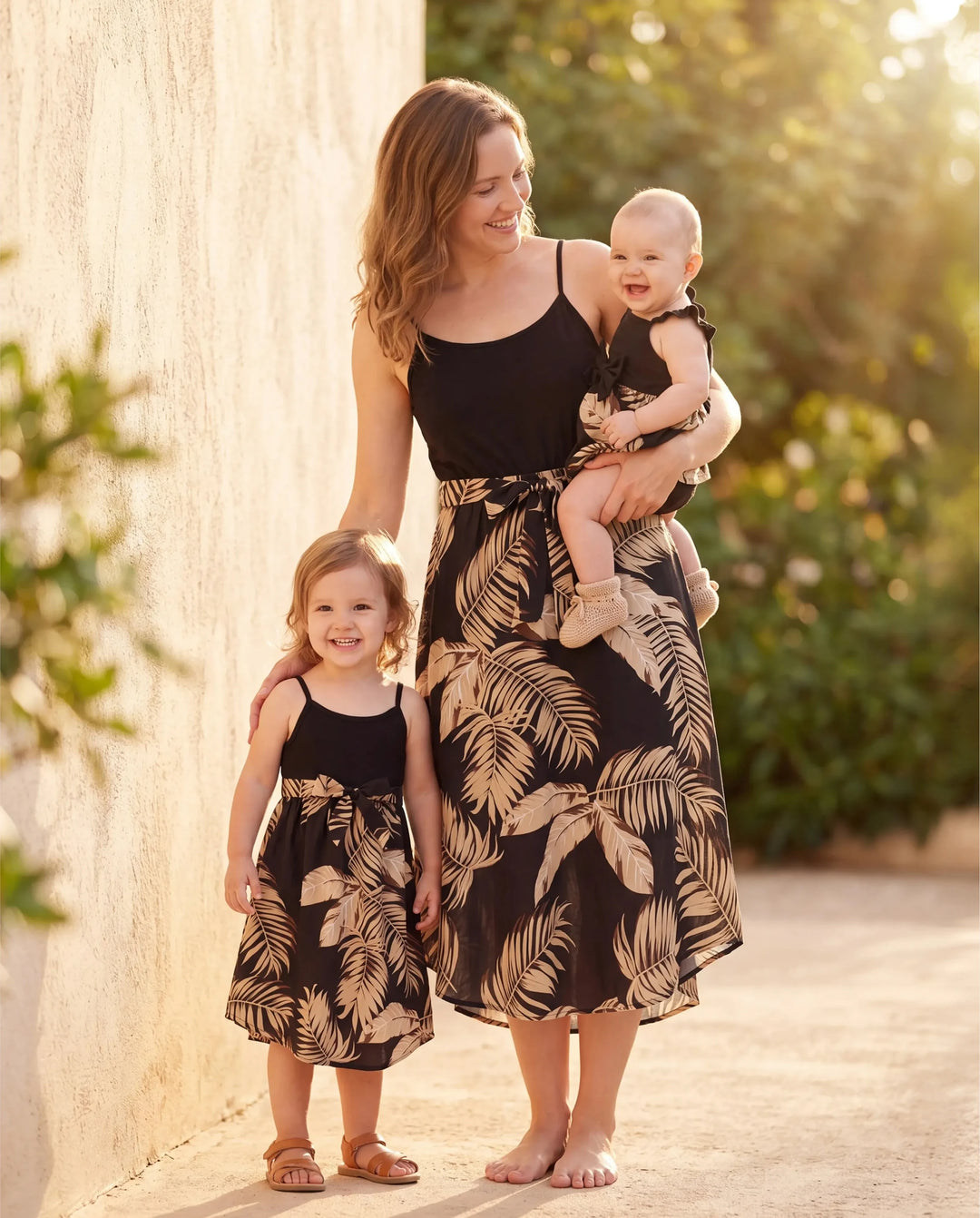 Mommy and Me Family Matching Floral Print Belted Cami Dresses And Solid Short Sleeve Tops Sets Black