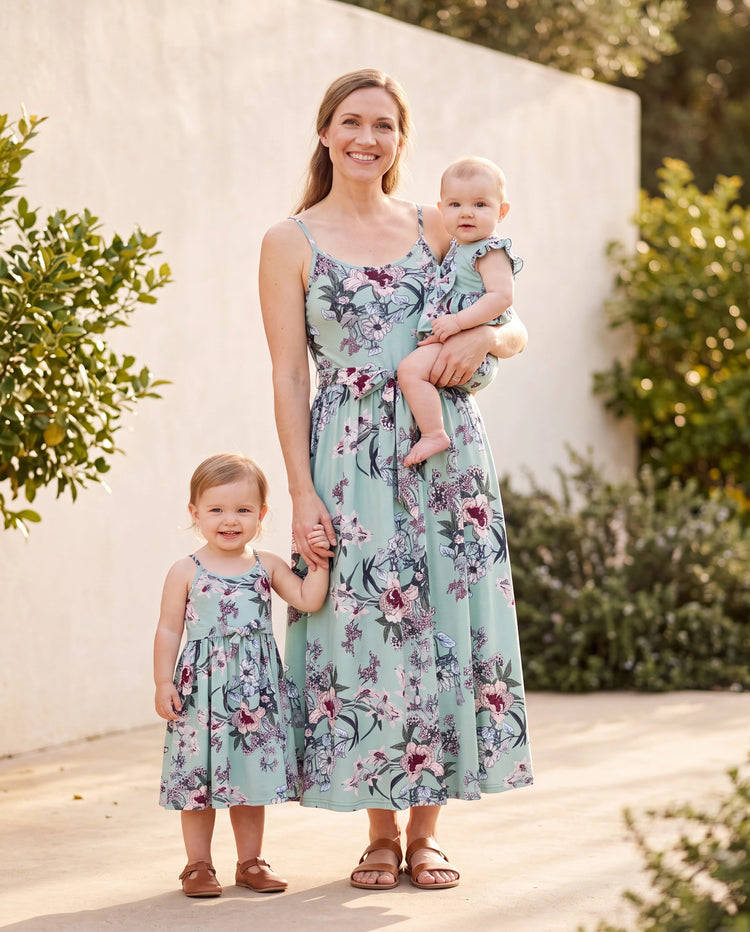Conjuntos Mamá y Yo Camisa Polo a Rayas Verde o Vestido con Cinturón y Estampado Floral Verde Claro
