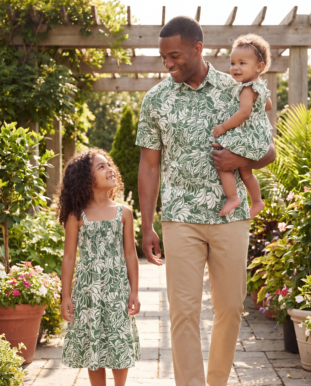Daddy & Daughter Leaf Print Short-sleeve Shirt or Halter Dress Green Set Green