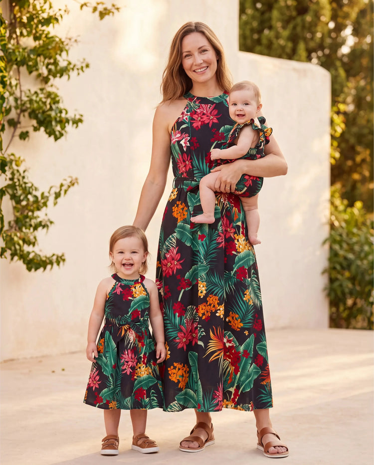 Conjuntos familiares a juego para mamá y yo Vestidos halter con estampado floral de plantas por completo y conjuntos de camisas de manga corta Negro