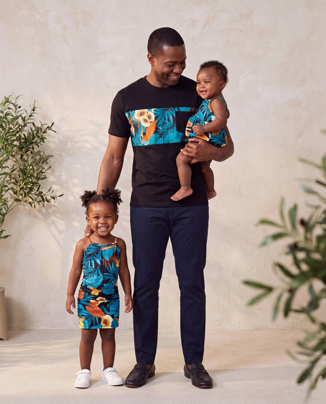 Daddy & Daughter Floral Panel T-shirt and Floral Ruched Drawstring Side Strap Dress Sets Black