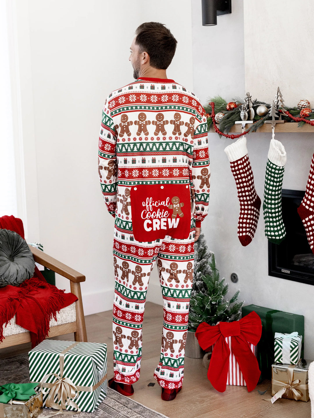 Conjunto de pijama familiar navideño a juego, pijama con estampado de cuadros navideños de jengibre y calcetines navideños rojos