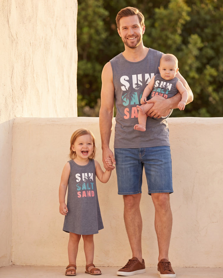 Daddy & Tochter Ärmelloses Tanktop mit Buchstabenprint oder Tankkleid-Set Grau