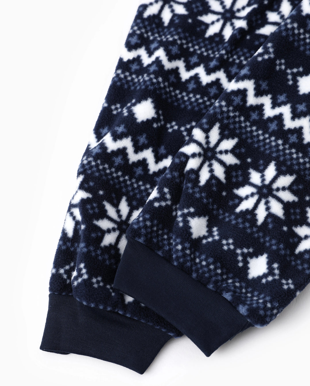 Frosty der Schneemann Weihnachtsfleece mit Schneeflocken-Druck Schlafanzug-Sets mit Weihnachtssocken