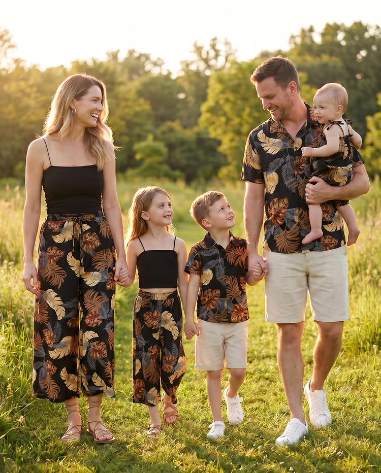 Ensemble de plage à imprimé floral assorti pour toute la famille, chemise à manches courtes ou haut caraco et pantalon large pour les vacances d'été, noir et blanc