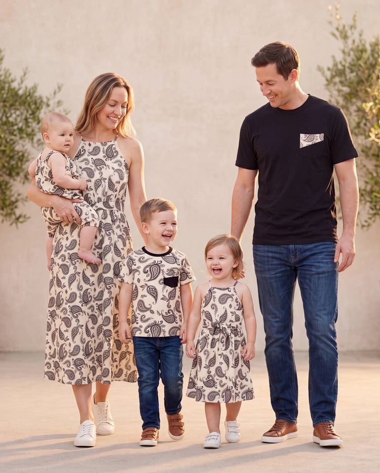 Conjuntos Familiares a Juego con Estampado Paisley Vestido sin Mangas con Tirantes Finos y Camiseta de Algodón para Mamá, Papá y Niños Perfecto para Salidas Familiares y Fotos
 Negro