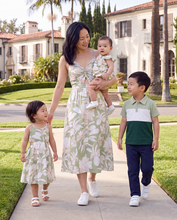 Mommy & me Outfits Tropical Floral Print Strap Dress or Short-sleeve Colorblock Shirts Set Pale Green