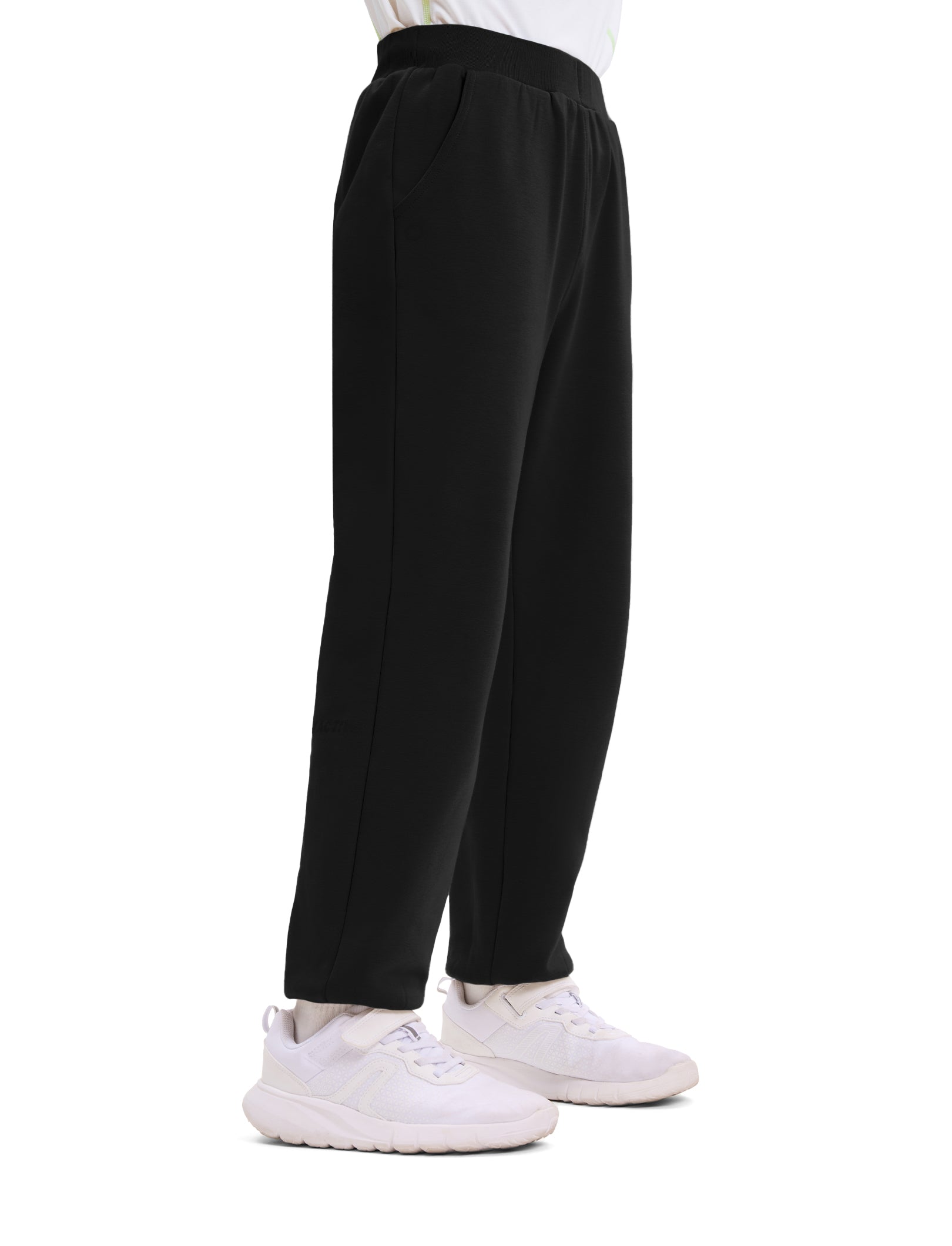 Kids’ Fleece Lined Jogger Pants with Reflective Print and Pockets – Warm, Breathable, and Moisture-Wicking Sweatpants for Boys and Girls Black