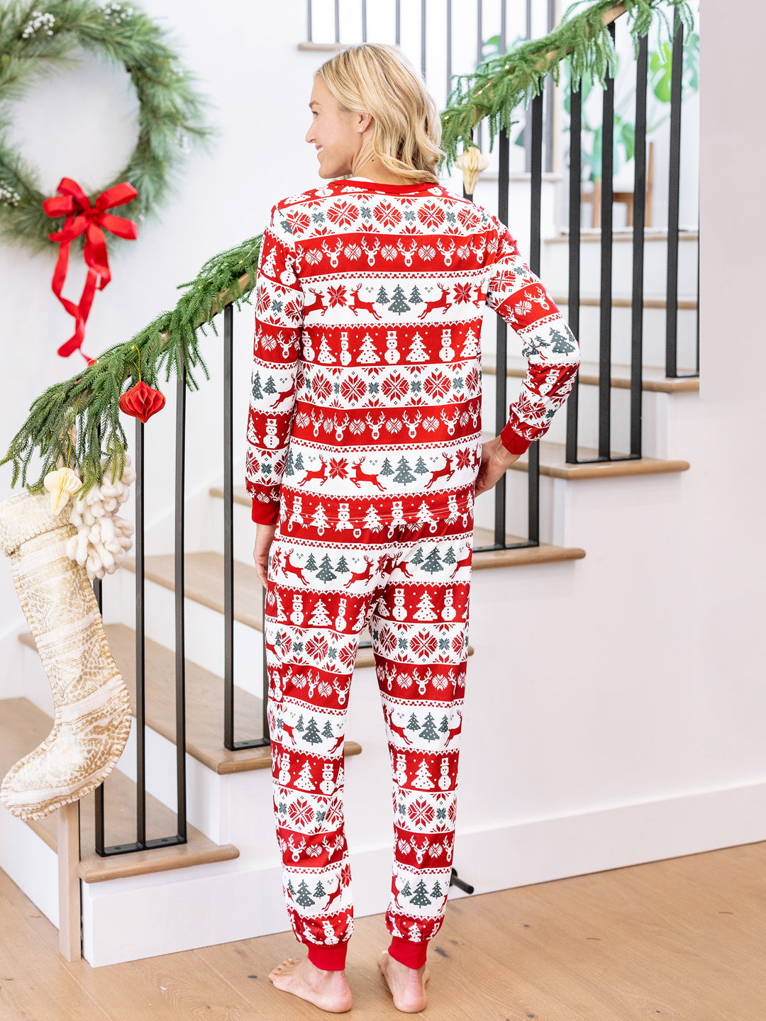 Pijamas navideños familiares a juego con estampado Fair Isle, rojo y blanco